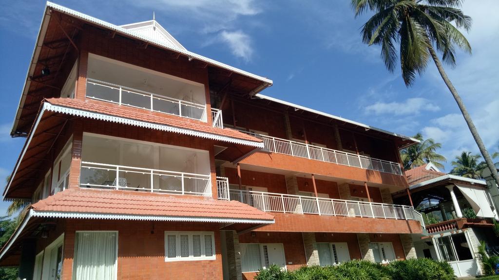 Willow Heights Athirappilly Exterior photo